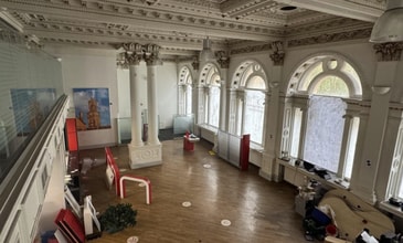 2A Darley St, Bradford for lease Interior Photo- Image 1 of 6