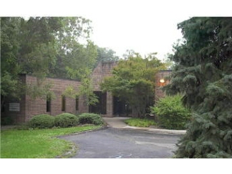 25240 Lahser Rd, Southfield, MI for lease - Building Photo - Image 2 of 5