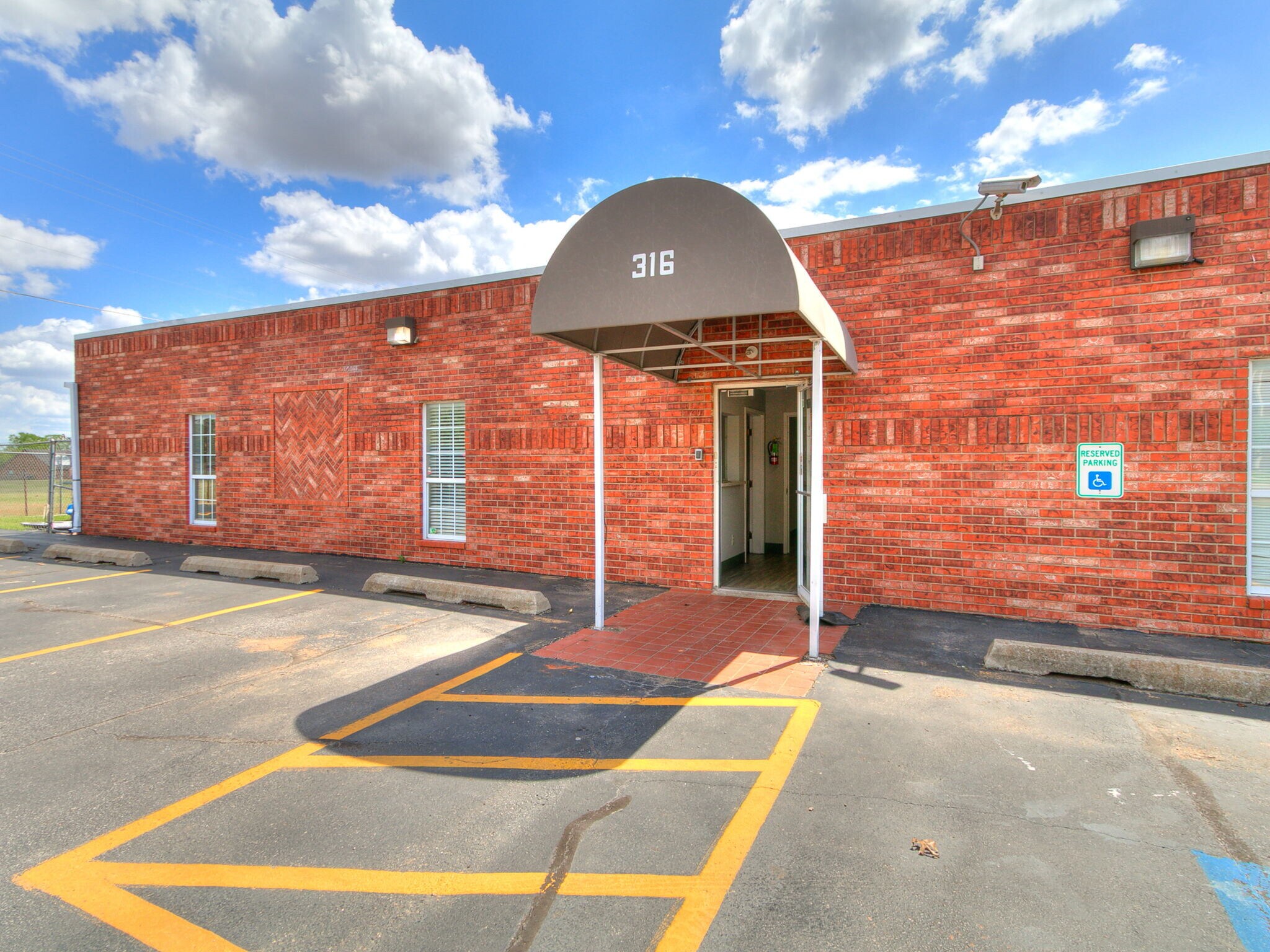 316 NE 27th St, Oklahoma City, OK à vendre Photo principale- Image 1 de 22