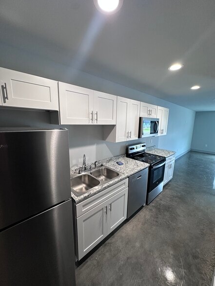 3-Complex Multifamily Portfolio - TN portfolio of 3 properties for sale on LoopNet.ca - Building Photo - Image 3 of 15
