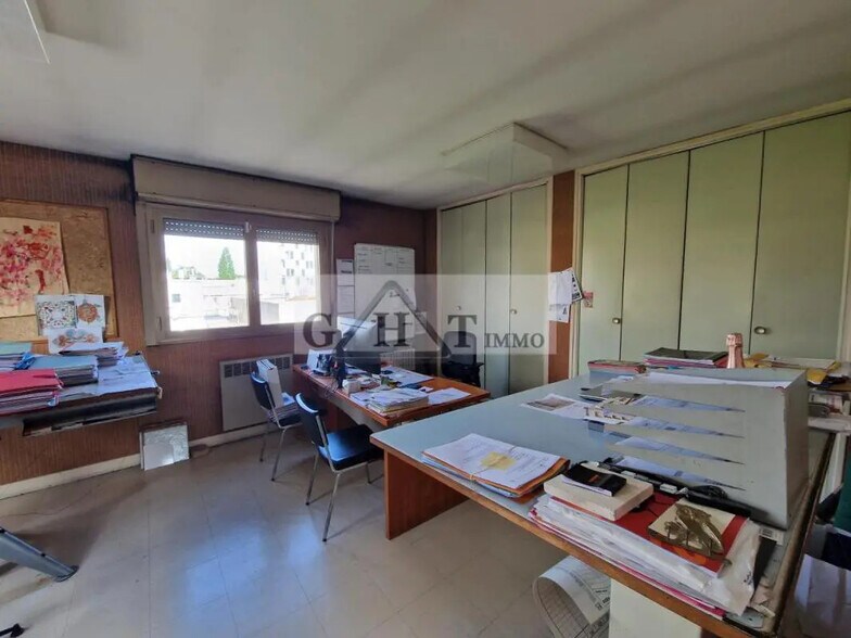 Industrial in Pierrefitte-sur-Seine for sale - Building Photo - Image 2 of 7