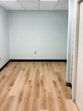 131 Boston Post Rd, East Lyme, CT for lease Interior Photo- Image 2 of 12