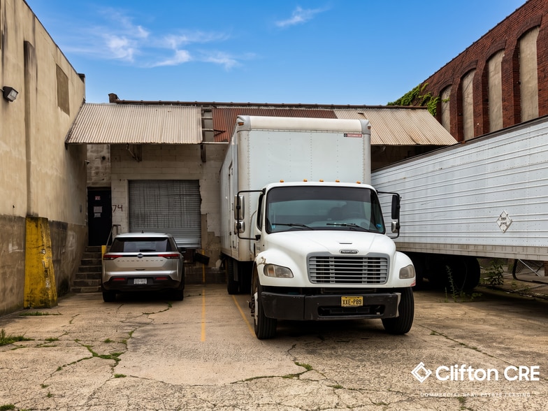 22 Mercer St, Paterson, NJ for lease - Building Photo - Image 3 of 9