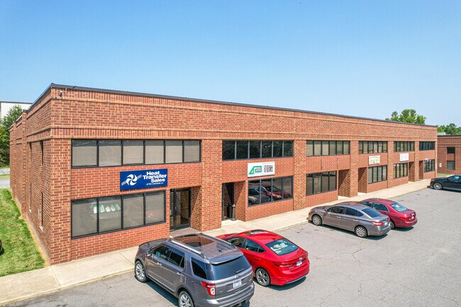 More details for 440-450 Crompton St, Charlotte, NC - Flex for Lease