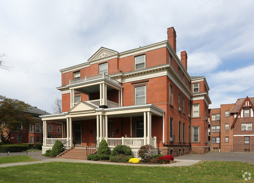 834 Asylum Ave, Hartford, CT à vendre - Photo principale - Image 1 de 1