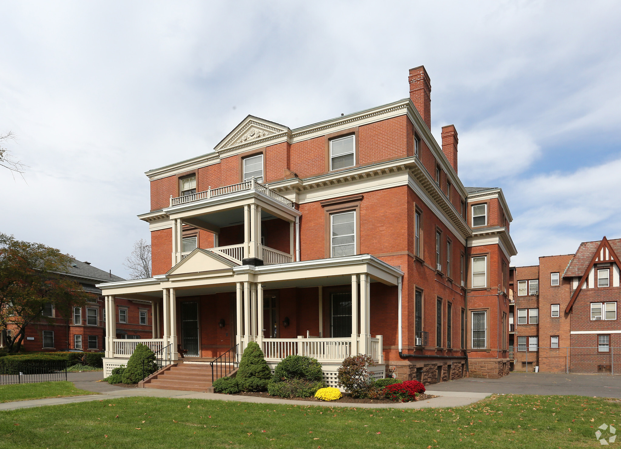 834 Asylum Ave, Hartford, CT for sale Primary Photo- Image 1 of 1