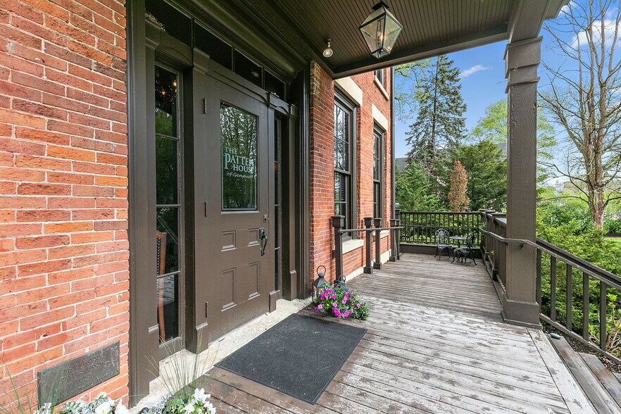 124 S 2nd St, Geneva, IL à vendre - Photo du bâtiment - Image 2 de 41