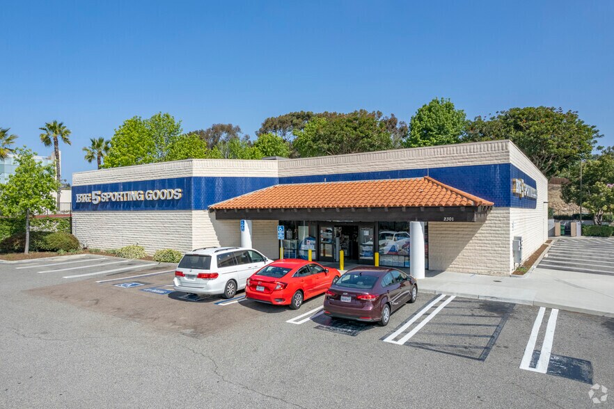 2217-2739 Vista Way, Oceanside, CA for lease - Building Photo - Image 2 of 86