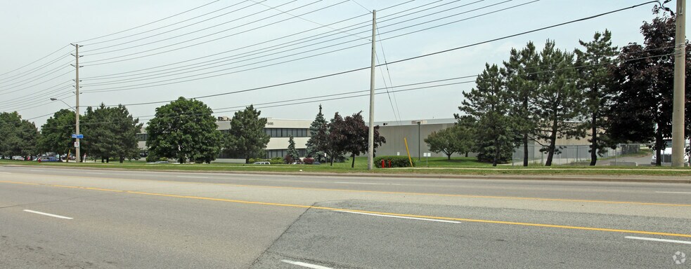 6495 Tomken Rd, Mississauga, ON for sale - Primary Photo - Image 1 of 1