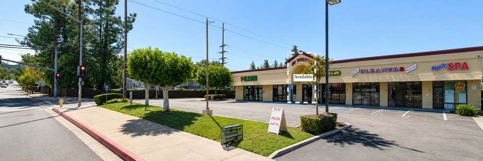 1347 S Azusa Ave, West Covina, CA à louer - Photo du bâtiment - Image 3 de 4