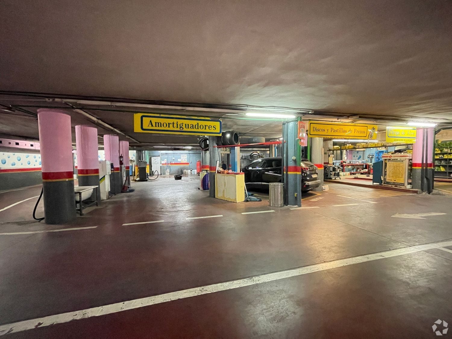 Retail in Madrid, Madrid for lease Interior Photo- Image 1 of 9