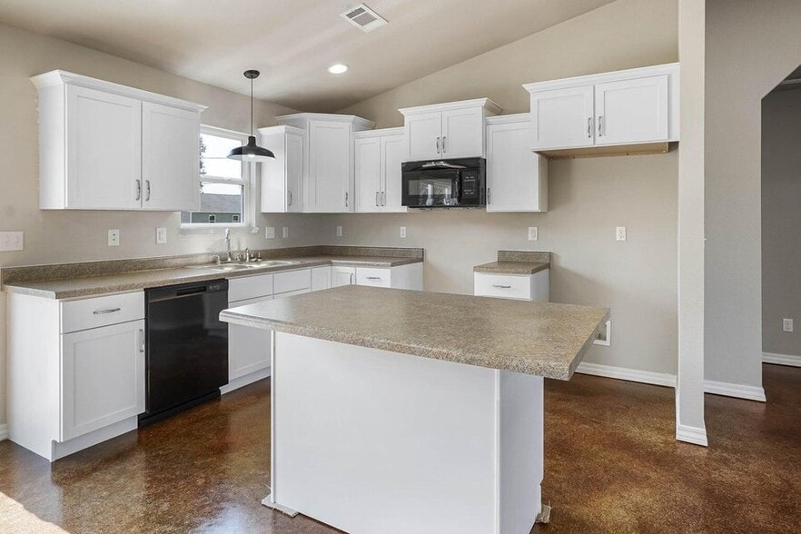 2502 Kody Dr, West Plains, MO for sale - Building Photo - Image 3 of 8