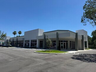 Plus de détails pour 6101-6117 Miami Lakes Dr, Miami Lakes, FL - Commerce de détail à louer