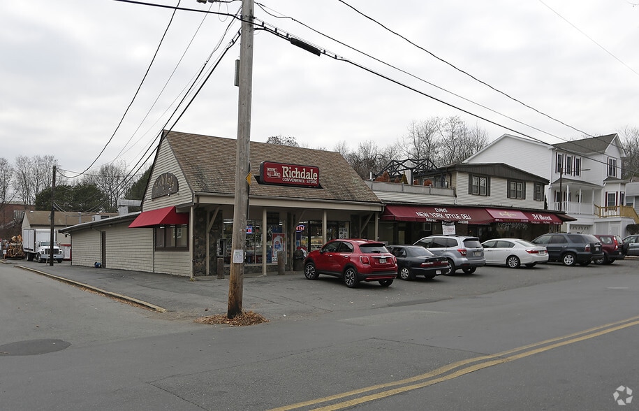 29-37 Smith St, Marblehead, MA for lease - Primary Photo - Image 1 of 3