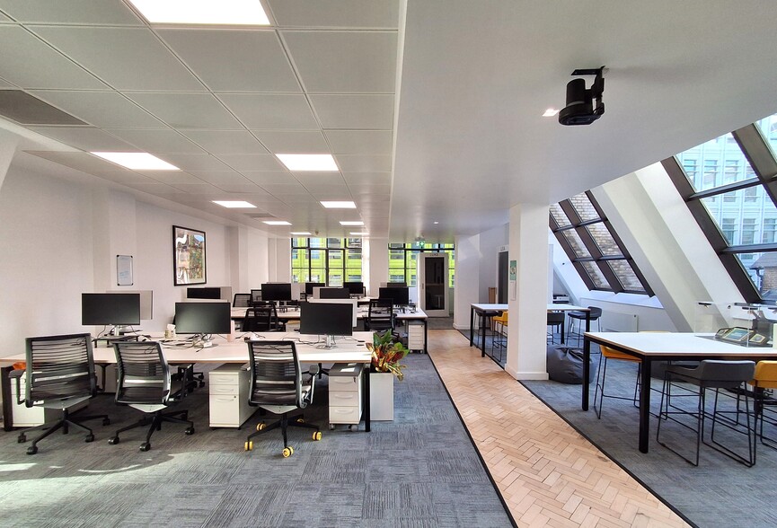 233 Shaftesbury Ave, London for lease - Interior Photo - Image 2 of 9