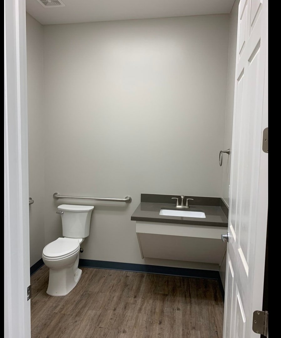 2525 N Frazier St, Conroe, TX à vendre Photo intérieure- Image 1 de 11