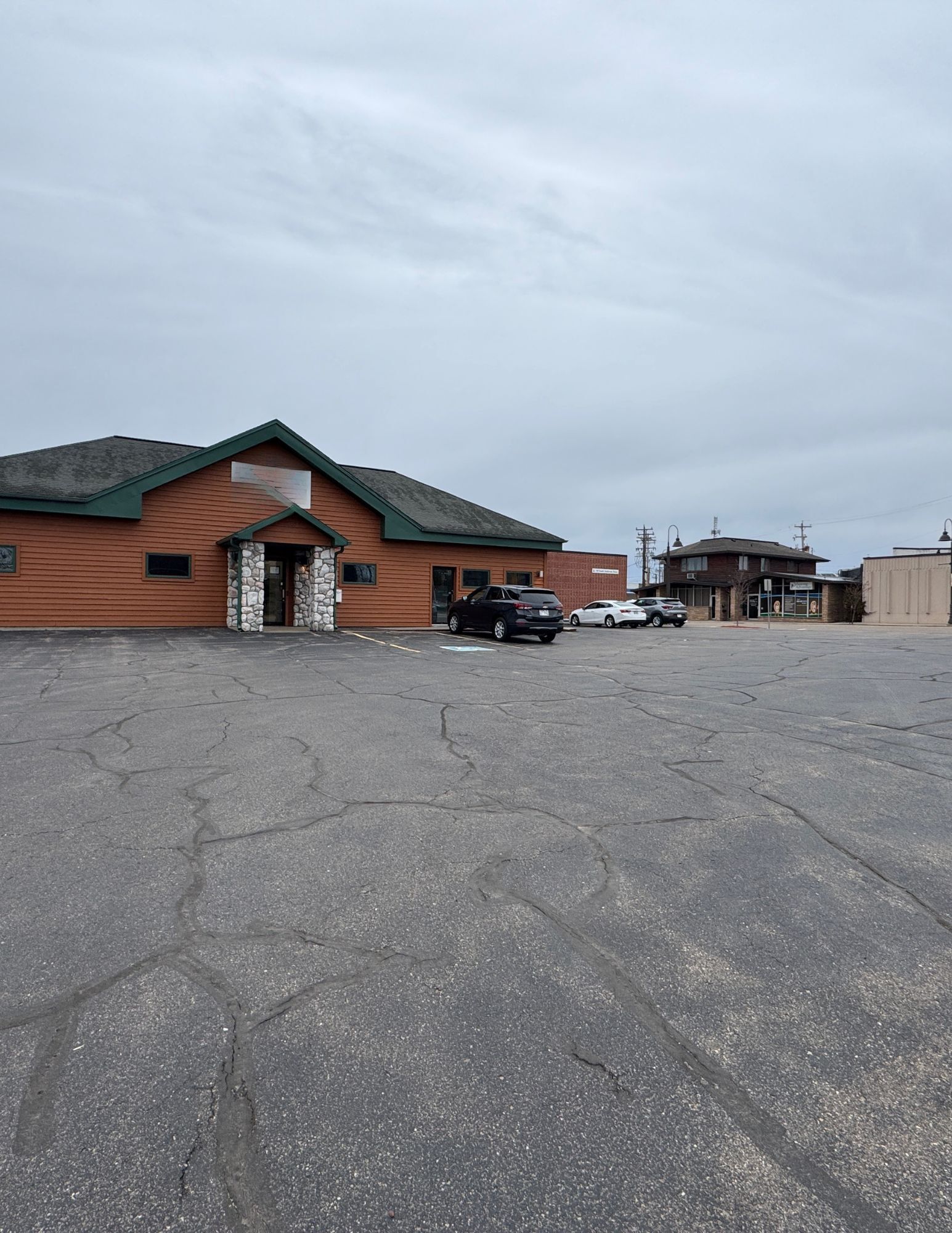 300 S Pelham St, Rhinelander, WI à vendre Photo principale- Image 1 de 17