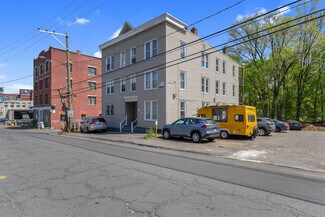Plus de détails pour 203 S Leonard St, Waterbury, CT - Multi-résidentiel à vendre