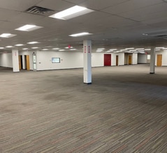 1471 Business Center Dr, Mount Prospect, IL for lease Interior Photo- Image 2 of 3