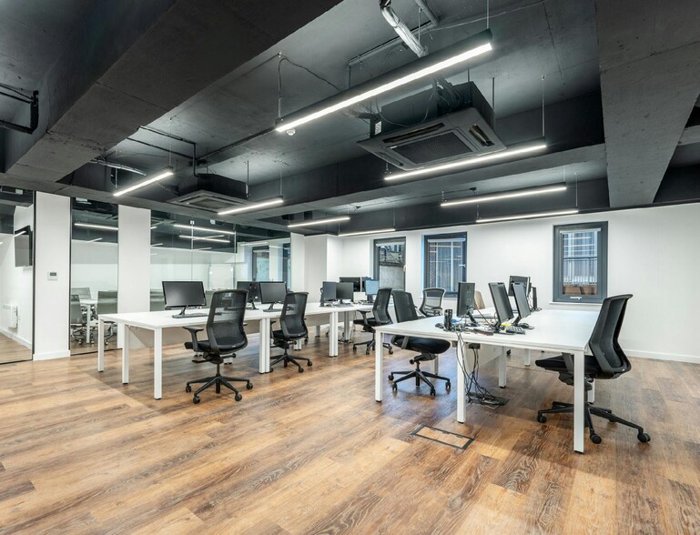 96 Wilton Rd, London for sale - Interior Photo - Image 2 of 7