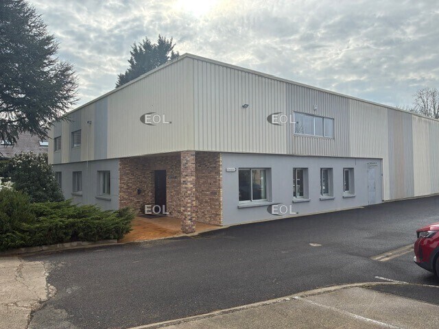 Flex dans Saint-Fargeau-Ponthierry à louer - Photo du bâtiment - Image 3 de 15