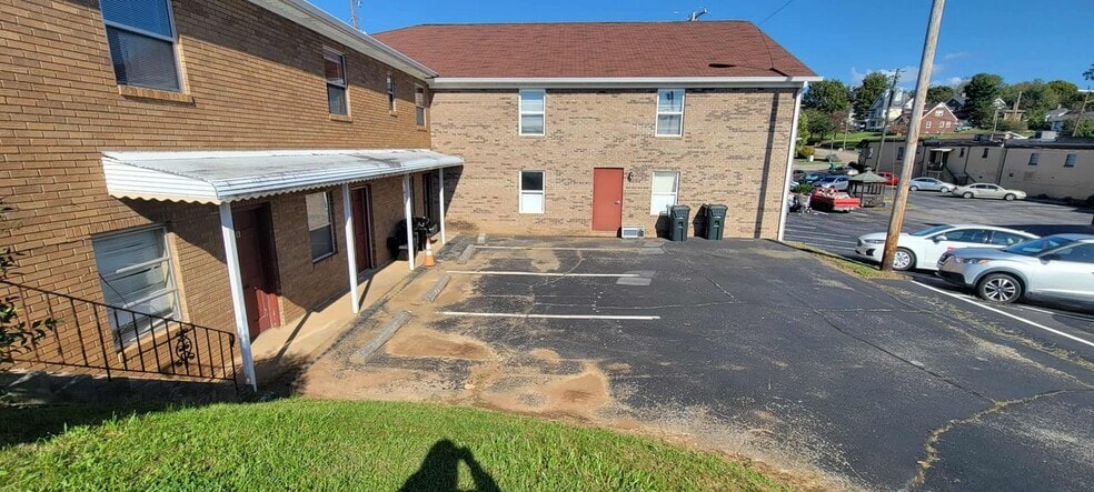 209 E Main St, Morristown, TN for lease - Building Photo - Image 2 of 6