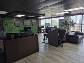 1225 N King St, Wilmington, DE for lease Interior Photo- Image 2 of 11