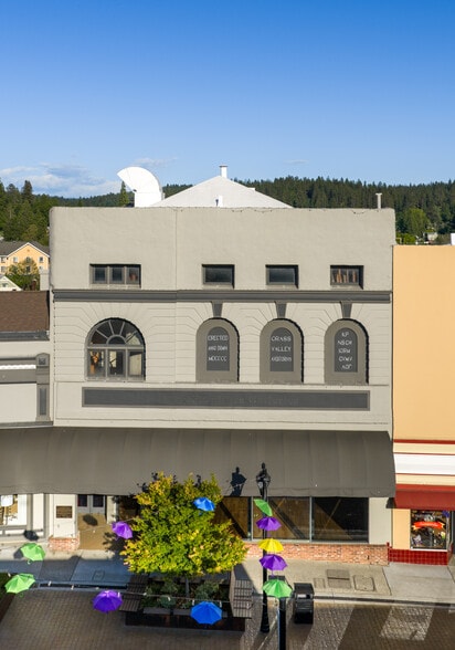 161 Mill St, Grass Valley, CA à vendre - Photo du bâtiment - Image 3 de 40
