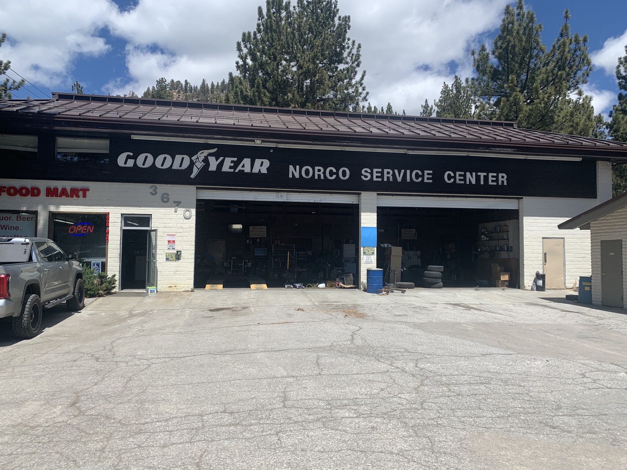 3670 Main St, Mammoth Lakes, CA for lease Primary Photo- Image 1 of 9