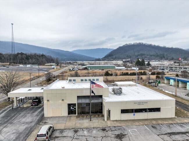 Plus de détails pour 466 Duff Patt Hwy, Duffield, VA - Commerce de détail à vendre