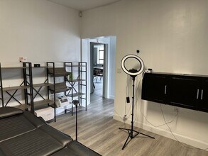 117-121 Gertrude Ave, Paramus, NJ à louer Photo intérieure- Image 2 de 7