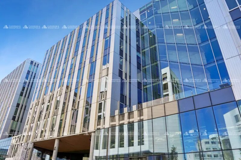 34 Rue De La Soie, Villeurbanne for lease - Building Photo - Image 1 of 36