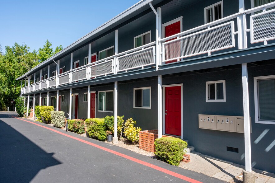 131 Kent Ave, Kentfield, CA à vendre - Photo du bâtiment - Image 3 de 21