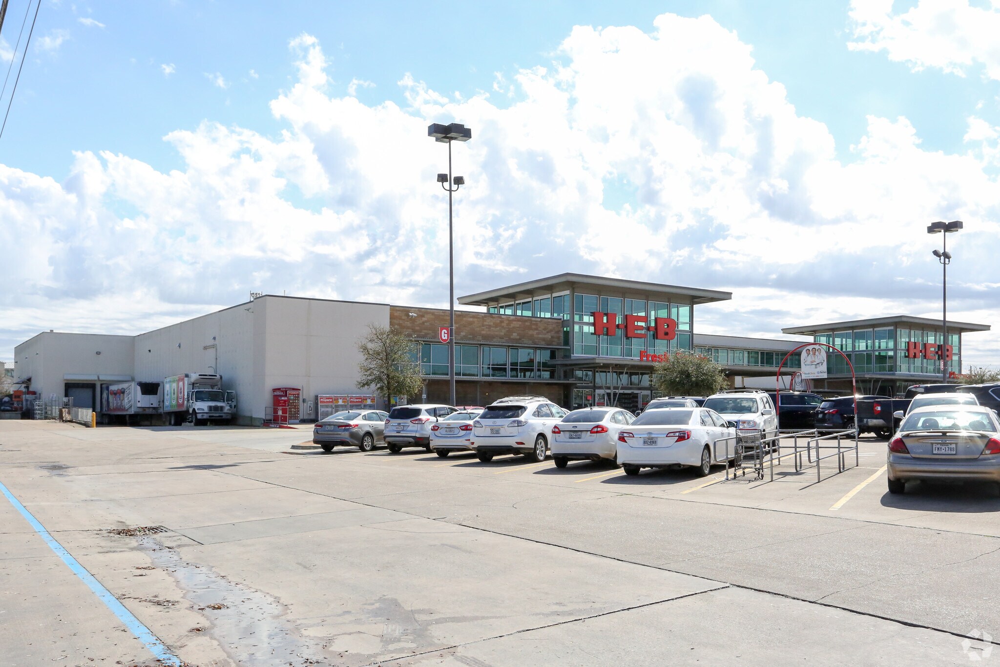 170 E Whitestone Blvd, Cedar Park, TX for lease Primary Photo- Image 1 of 6