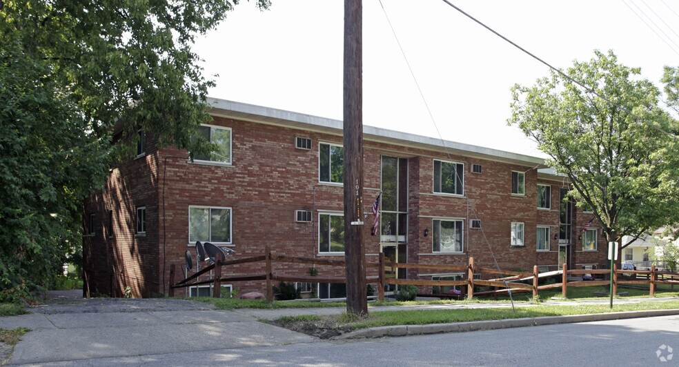717-719 Elliott Ave, Cincinnati, OH à vendre - Photo du bâtiment - Image 2 de 5