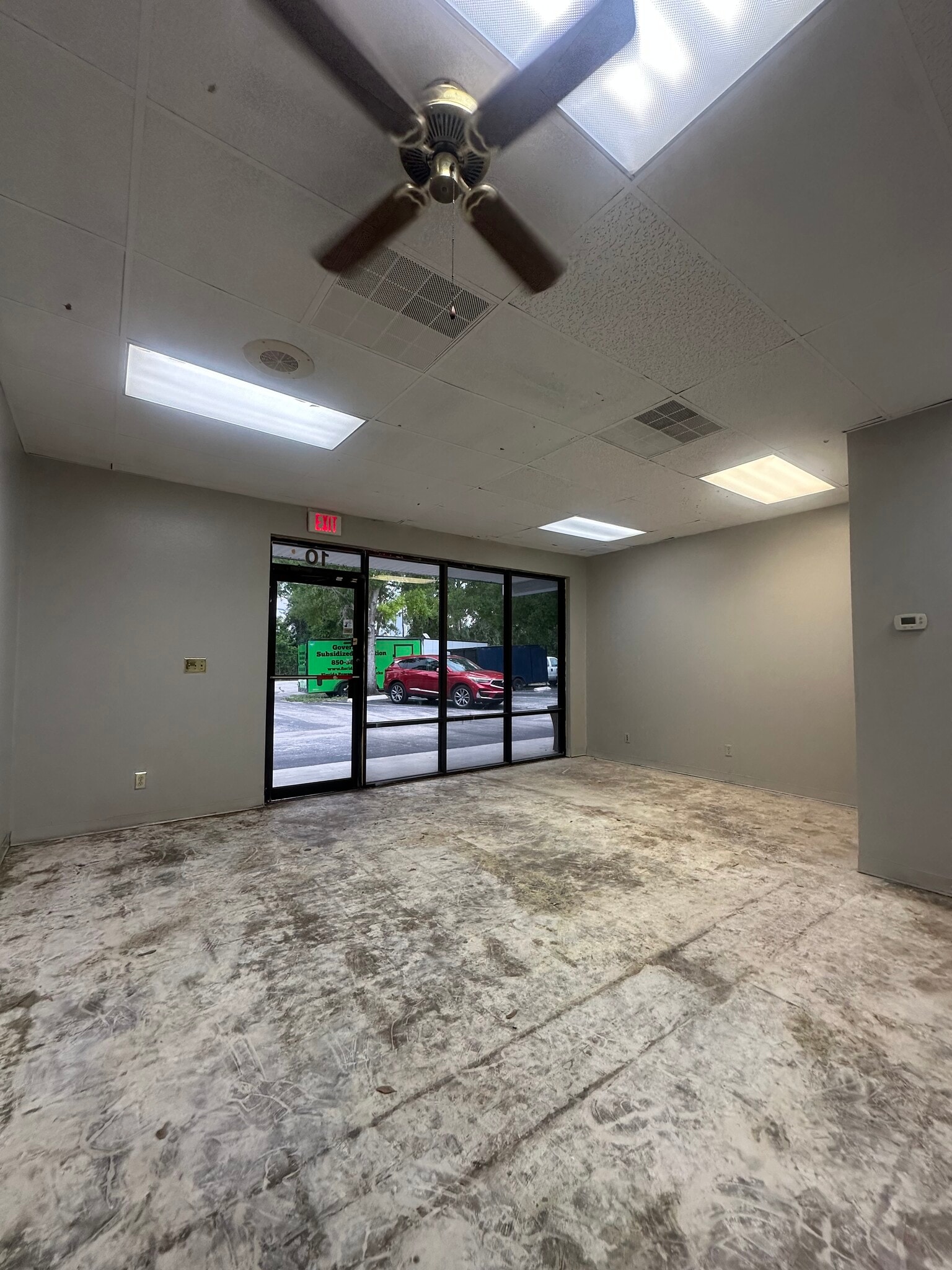 3350 Ulmerton Rd, Clearwater, FL for lease Interior Photo- Image 1 of 5