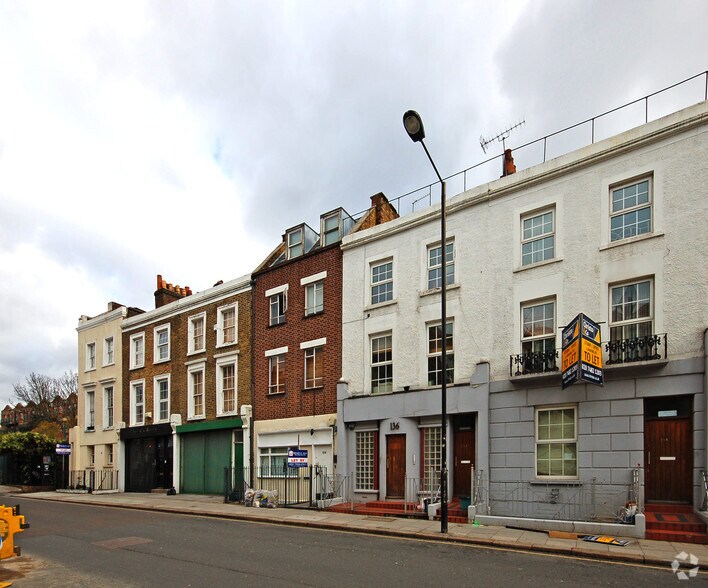 136 Royal College St, Londres à vendre - Photo du bâtiment - Image 3 de 3
