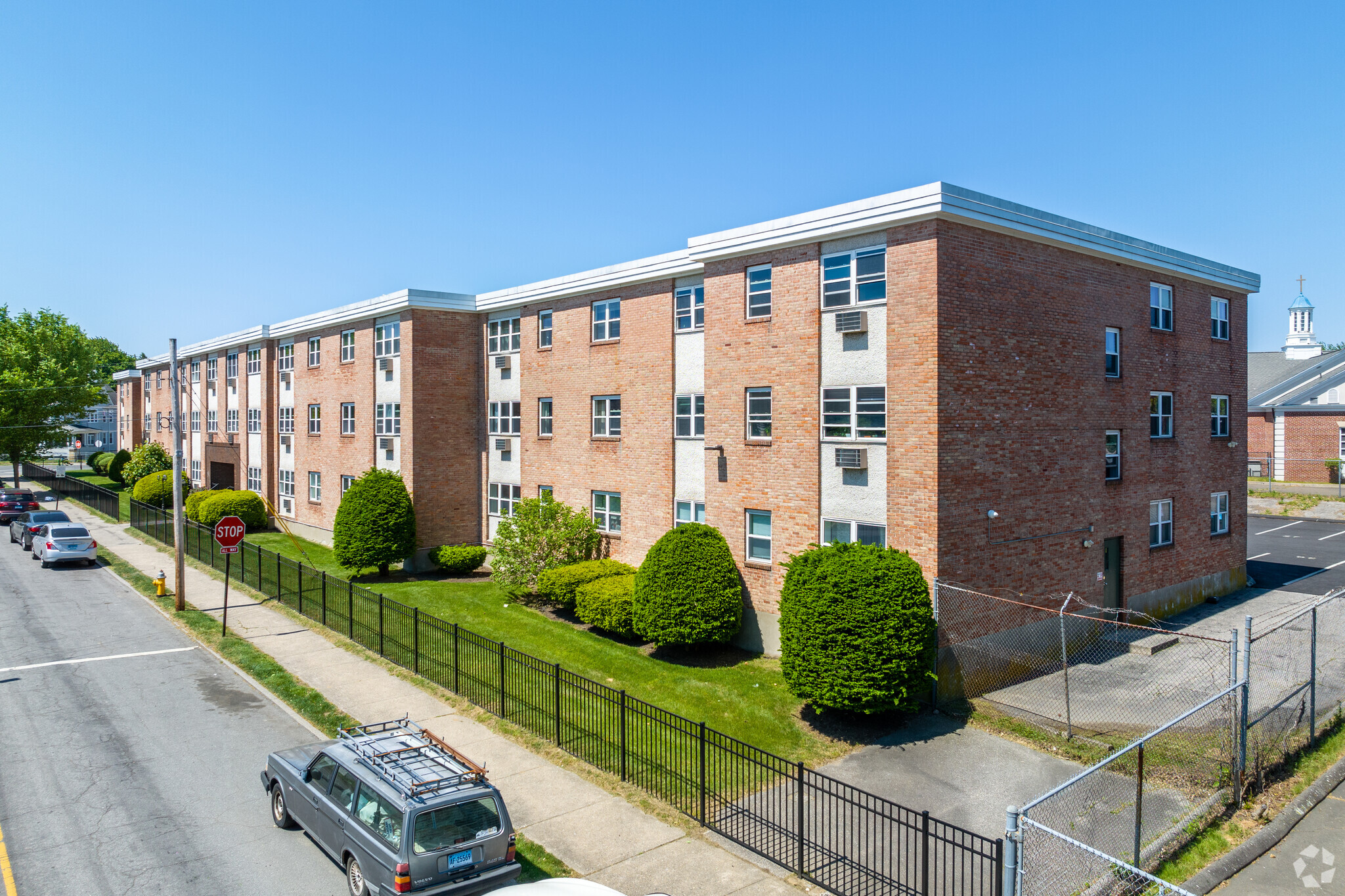 45 Monroe St, Bridgeport, CT for sale Primary Photo- Image 1 of 15