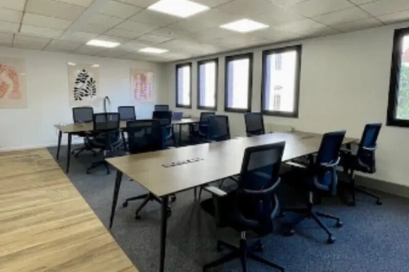 Bureau dans Lyon à louer - Photo du bâtiment - Image 3 de 4