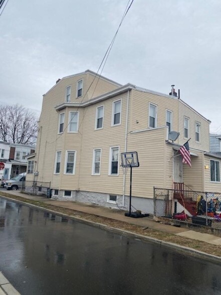 500 Mercer St, Gloucester City, NJ for sale - Building Photo - Image 3 of 5