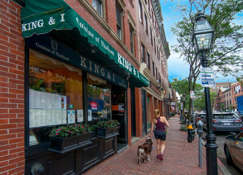 145-147 Charles St, Boston, MA à louer - Photo du bâtiment - Image 3 de 8