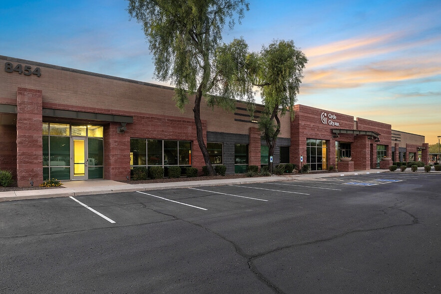 8454 N 90th, Scottsdale, AZ for lease - Primary Photo - Image 1 of 8