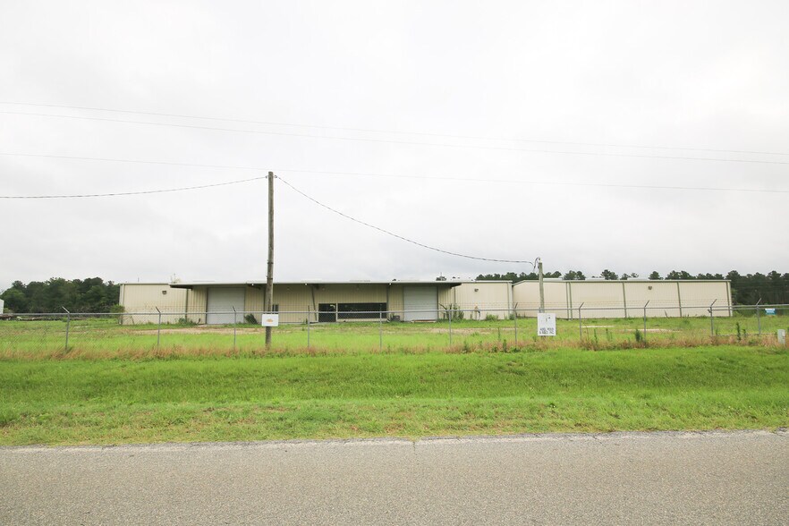 804 W Mitchell St, Adel, GA for lease - Primary Photo - Image 1 of 35