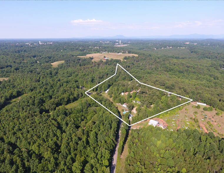 1060 Old Ballpark Rd, Spindale, NC à vendre - Photo du bâtiment - Image 3 de 6