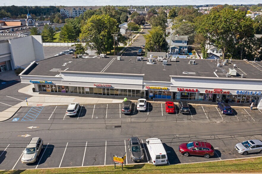 Us Highway 206, Raritan, NJ à louer - Photo du bâtiment - Image 2 de 12