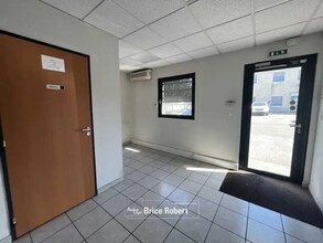 Office in Vénissieux for lease Interior Photo- Image 2 of 4