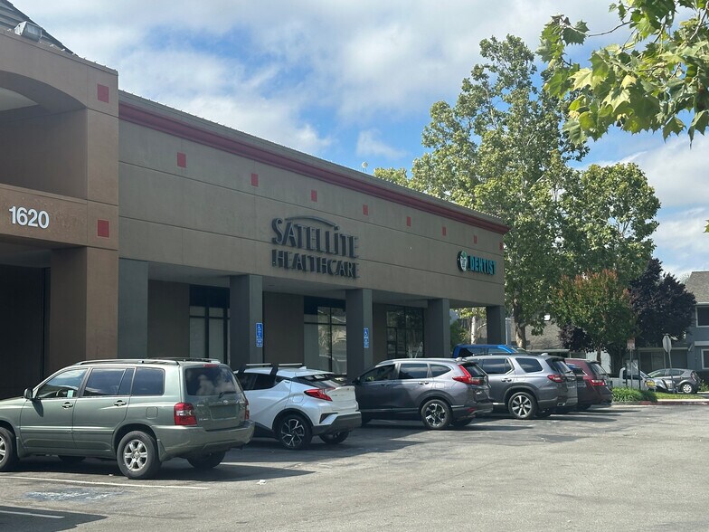 1636 E Capitol Expy, San Jose, CA à louer - Photo du bâtiment - Image 3 de 6