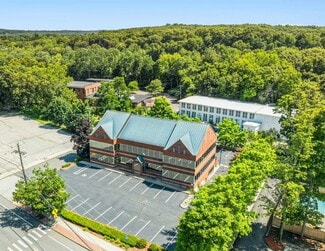 Plus de détails pour 178 Hartford Rd, Manchester, CT - Bureau à vendre