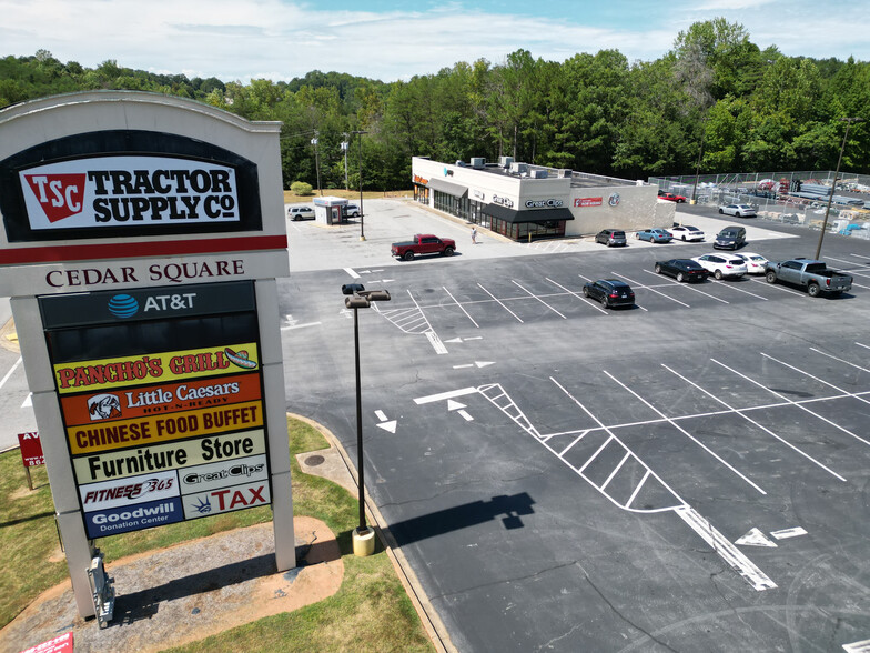 2710 Gentry Memorial Hwy, Pickens, SC for sale - Building Photo - Image 3 of 4