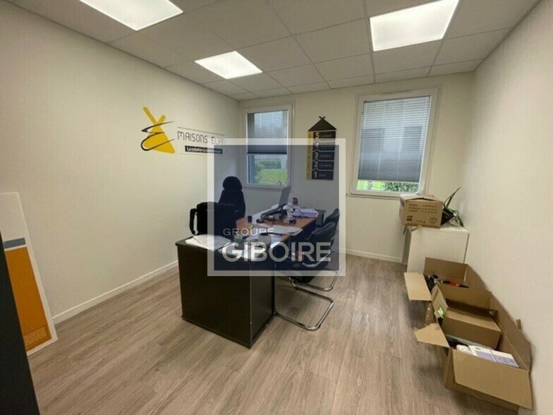 Bureau dans Cesson-Sévigné à vendre - Photo intérieure - Image 2 de 5